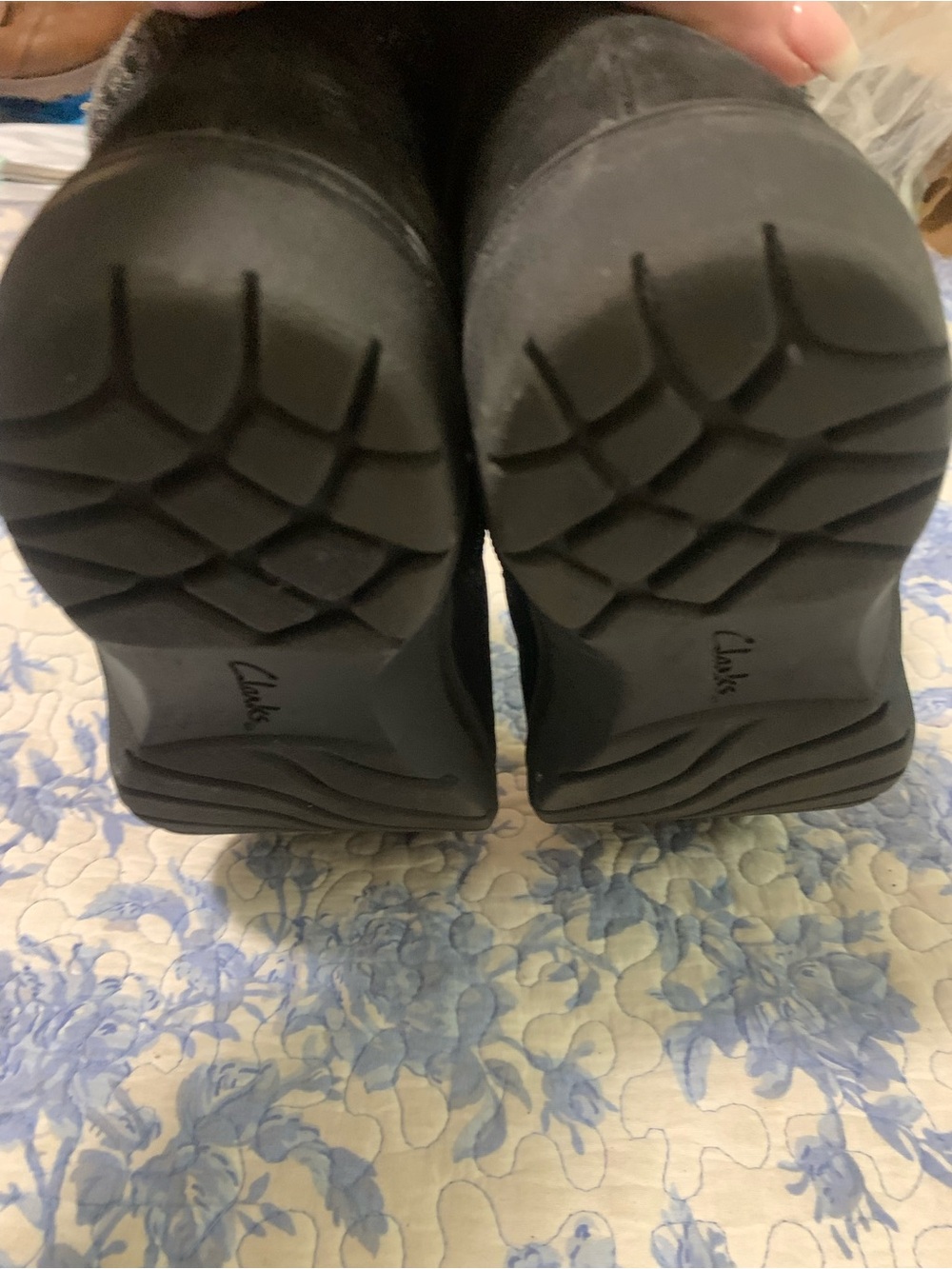 Clarks Black Women's Ankle Booties with Side Zipper - Picture 4 of 6